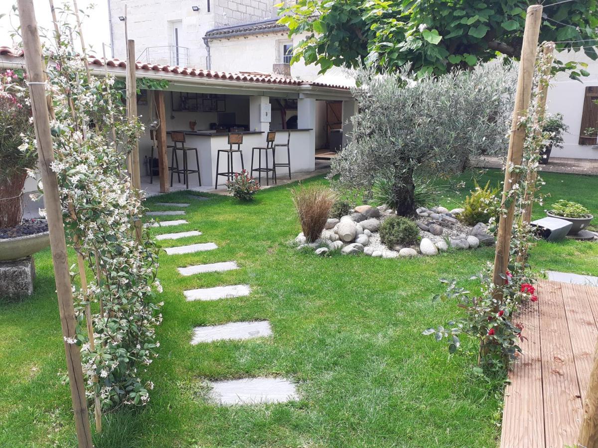 Chez Jeanfi Bed & Breakfast Fronsac  Eksteriør bilde